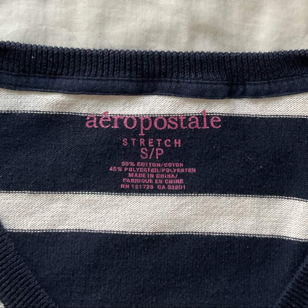 navy blue + white aeropostale sweater
